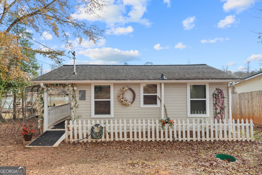 Photo of 180 Southern Shores Road, Jackson, GA 30233 (MLS # 10743038)