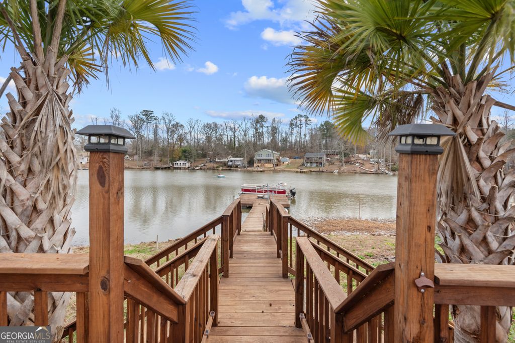 Photo of 180 Southern Shores Road, Jackson, GA 30233 (MLS # 10743038)