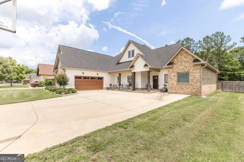 A home in Kathleen