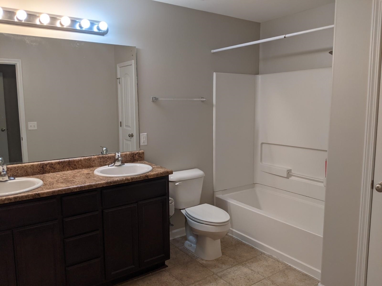 Lakeshore - Residential Lease