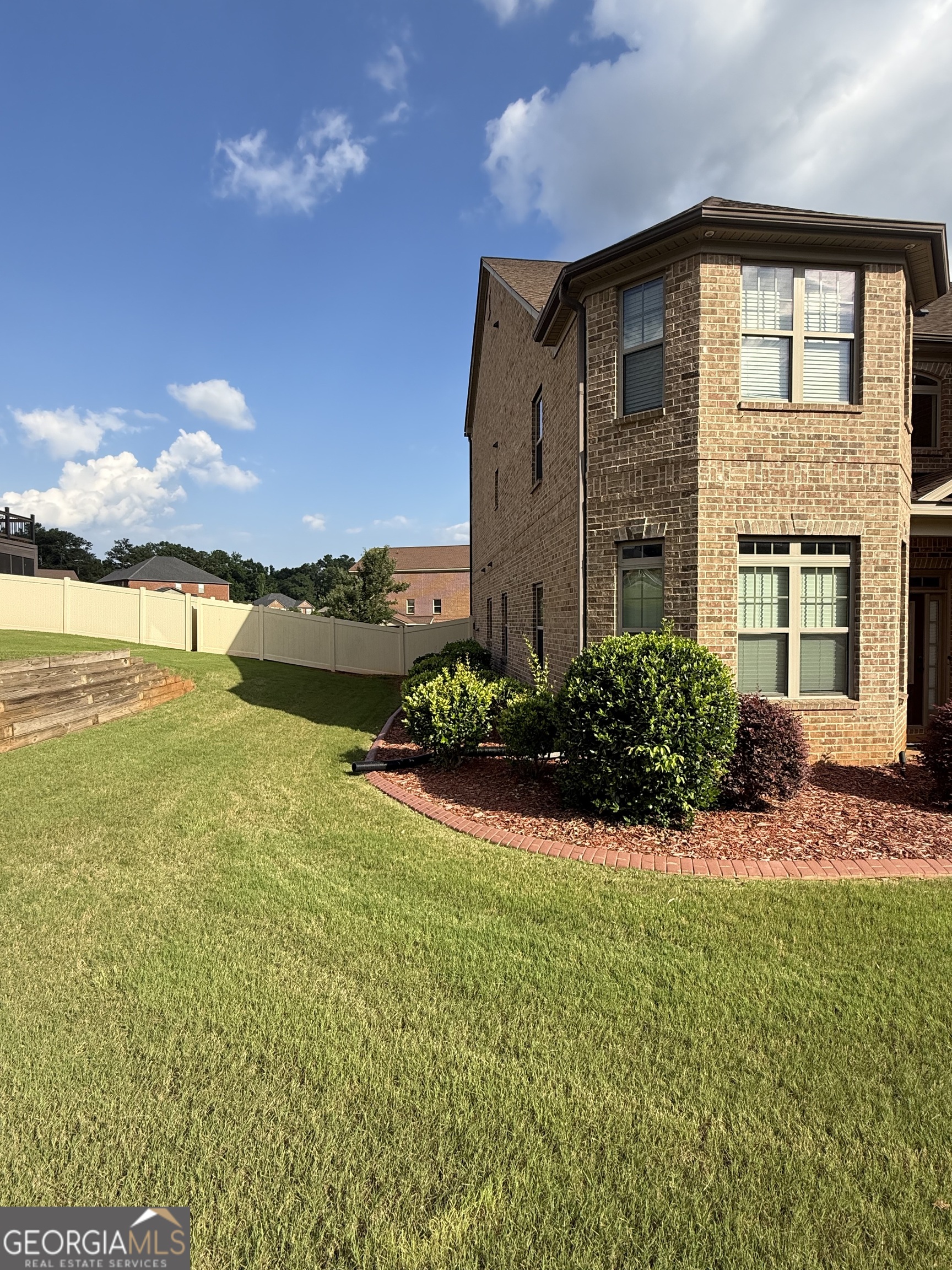 105 Way Point DR