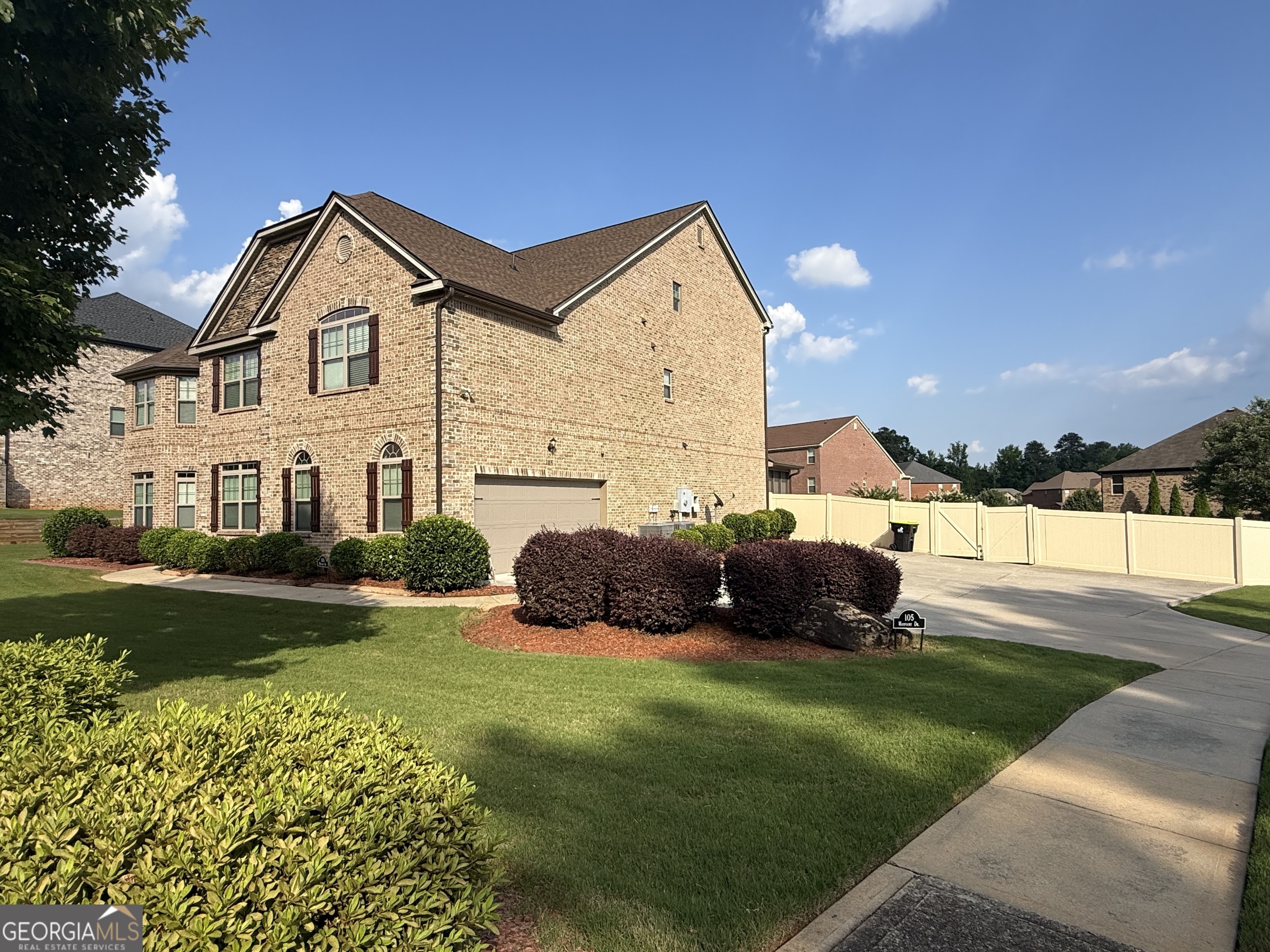 105 Way Point DR