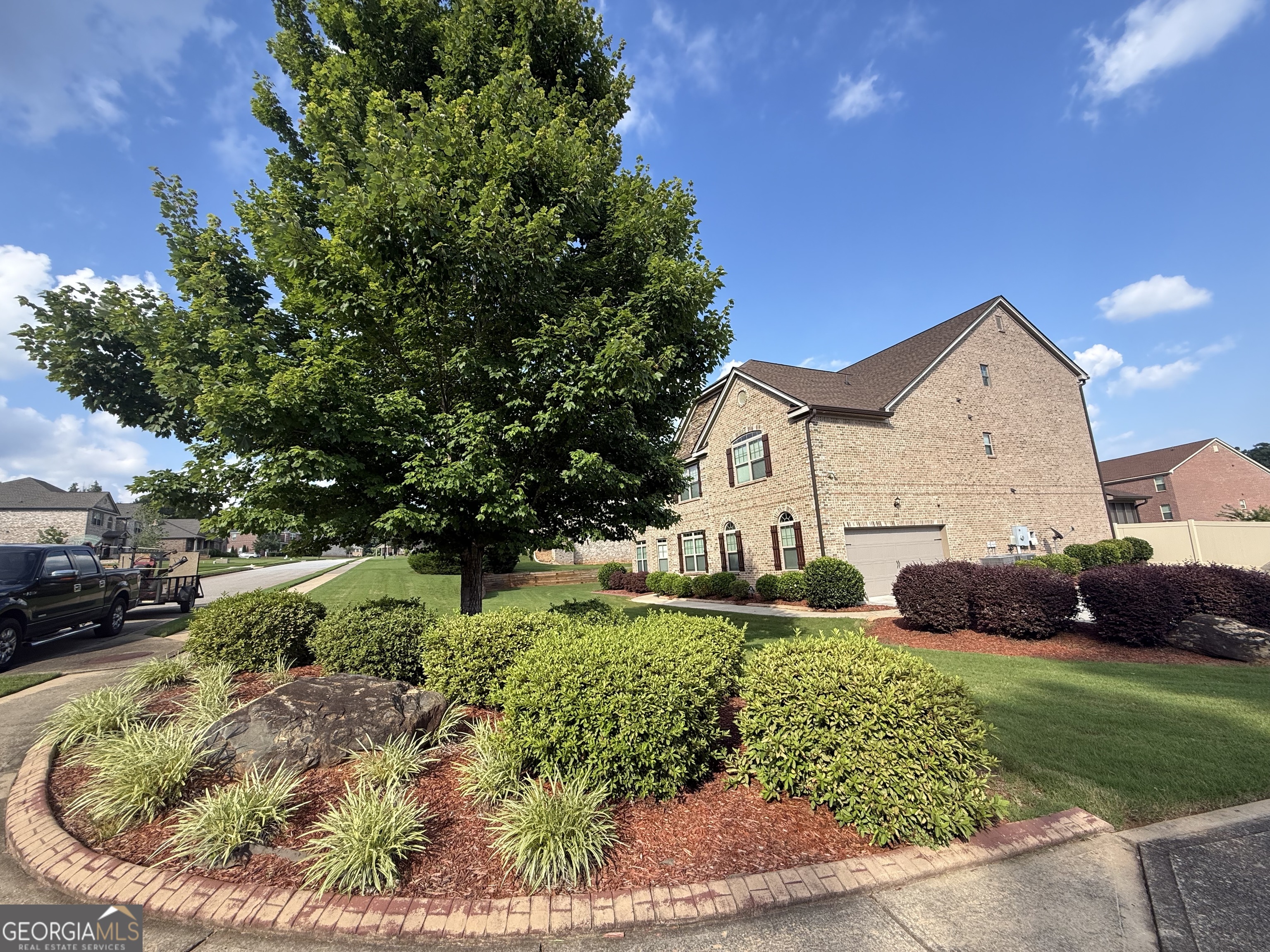 105 Way Point DR