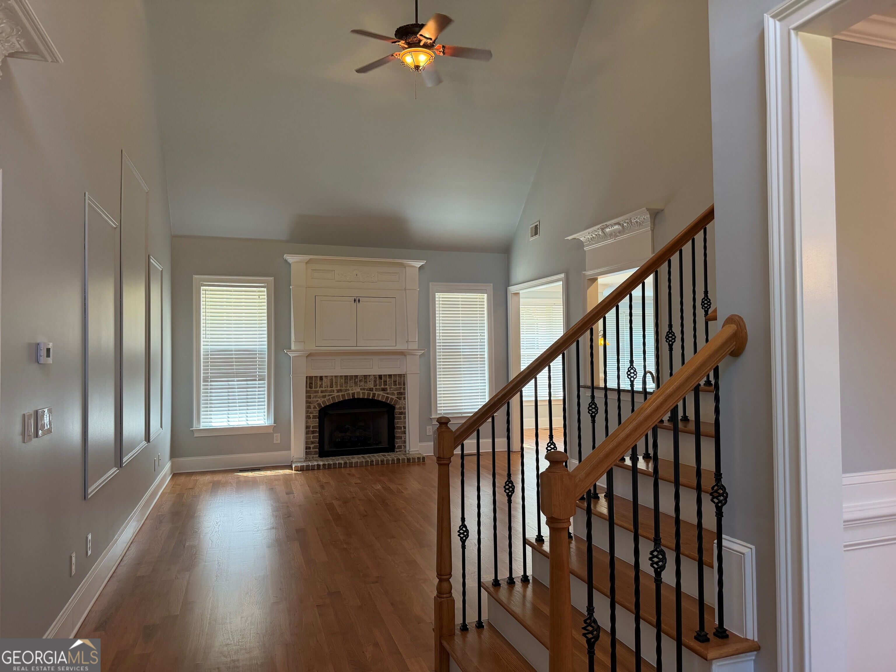 131 Nelson BLVD NW