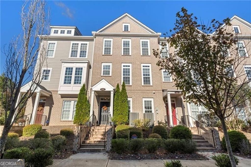 Photo of 619 Hanlon Way, Alpharetta, GA 30009 (MLS # 10654987)