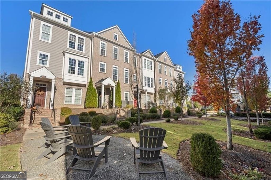 Photo of 619 Hanlon Way, Alpharetta, GA 30009 (MLS # 10654987)