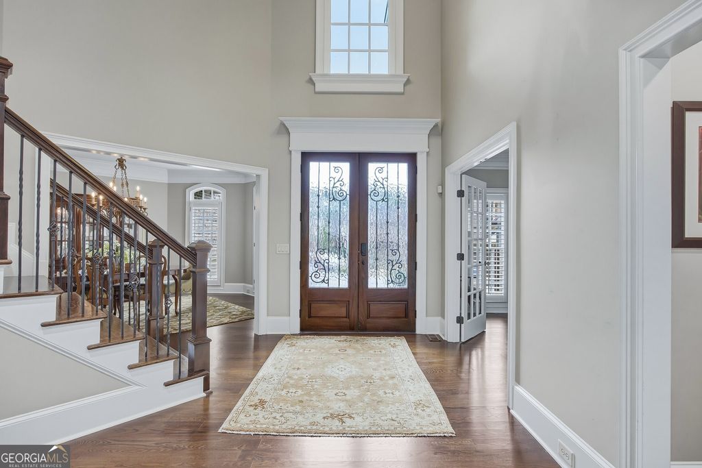 Photo of 3055 Brown Point Place NE, Marietta, GA 30068 (MLS # 10701036)