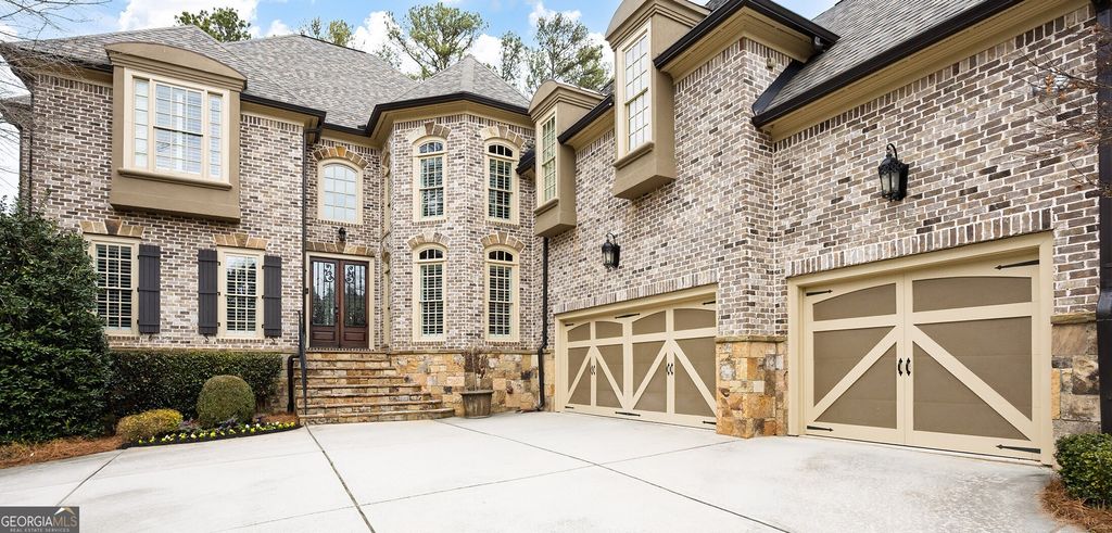 Photo of 3055 Brown Point Place NE, Marietta, GA 30068 (MLS # 10701036)