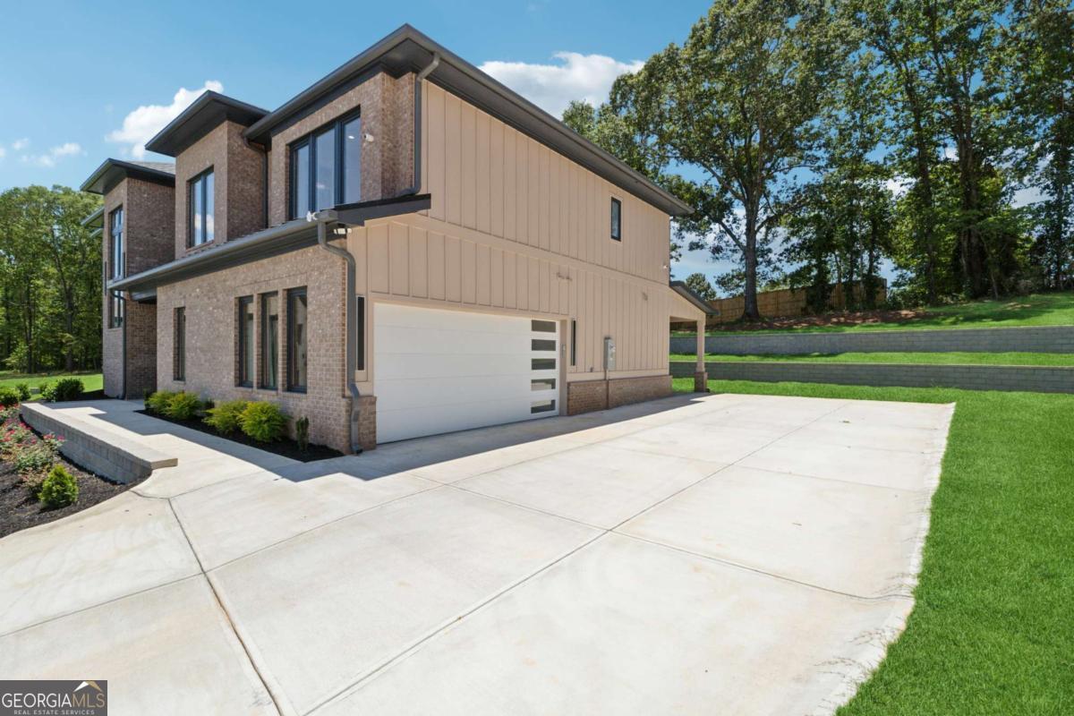 156 Rocky Ridge Way