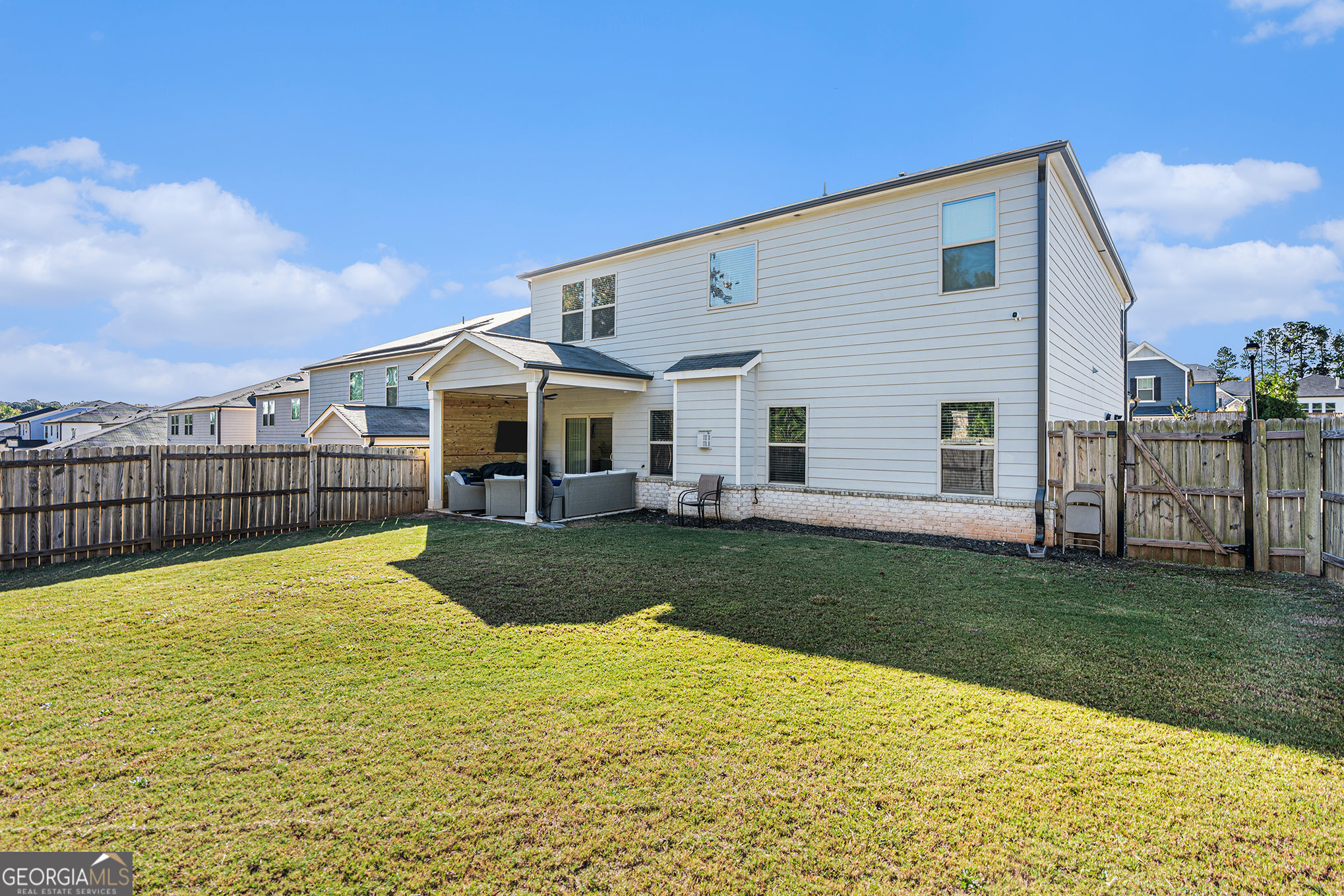 Winding Creek - Residential