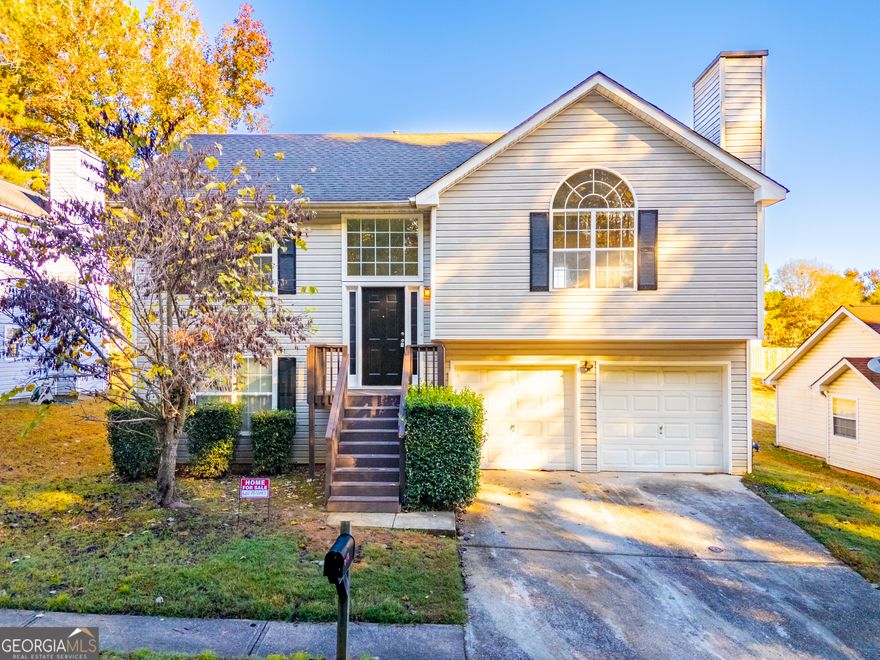 ***Seller would consider provide closing cost credit.***  Beautifully well maintained 4-bedroom, 2.5-bath home in the quiet Stonebridge Creek community! This spacious property features a bright open floor plan with plenty of natural light, a large living room with a cozy fireplace, and a modern kitchen with ample cabinet space. The oversized primary suite includes a walk-in closet and a private bath with a soaking tub and separate shower. Enjoy outdoor living with a level backyard-perfect for relaxing or entertaining. Conveniently located near schools, shopping, and major highways, this home offers both comfort and convenience. Move-in ready and easy to show!