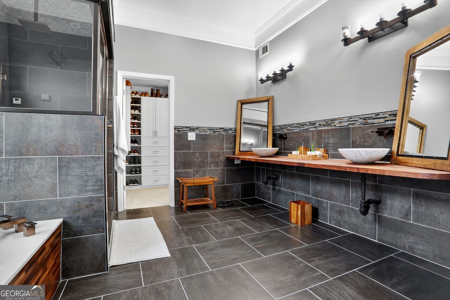 Milton, Georgia 30004, United States, 6 Bedrooms Bedrooms, ,5 BathroomsBathrooms,Residential,Active,189719