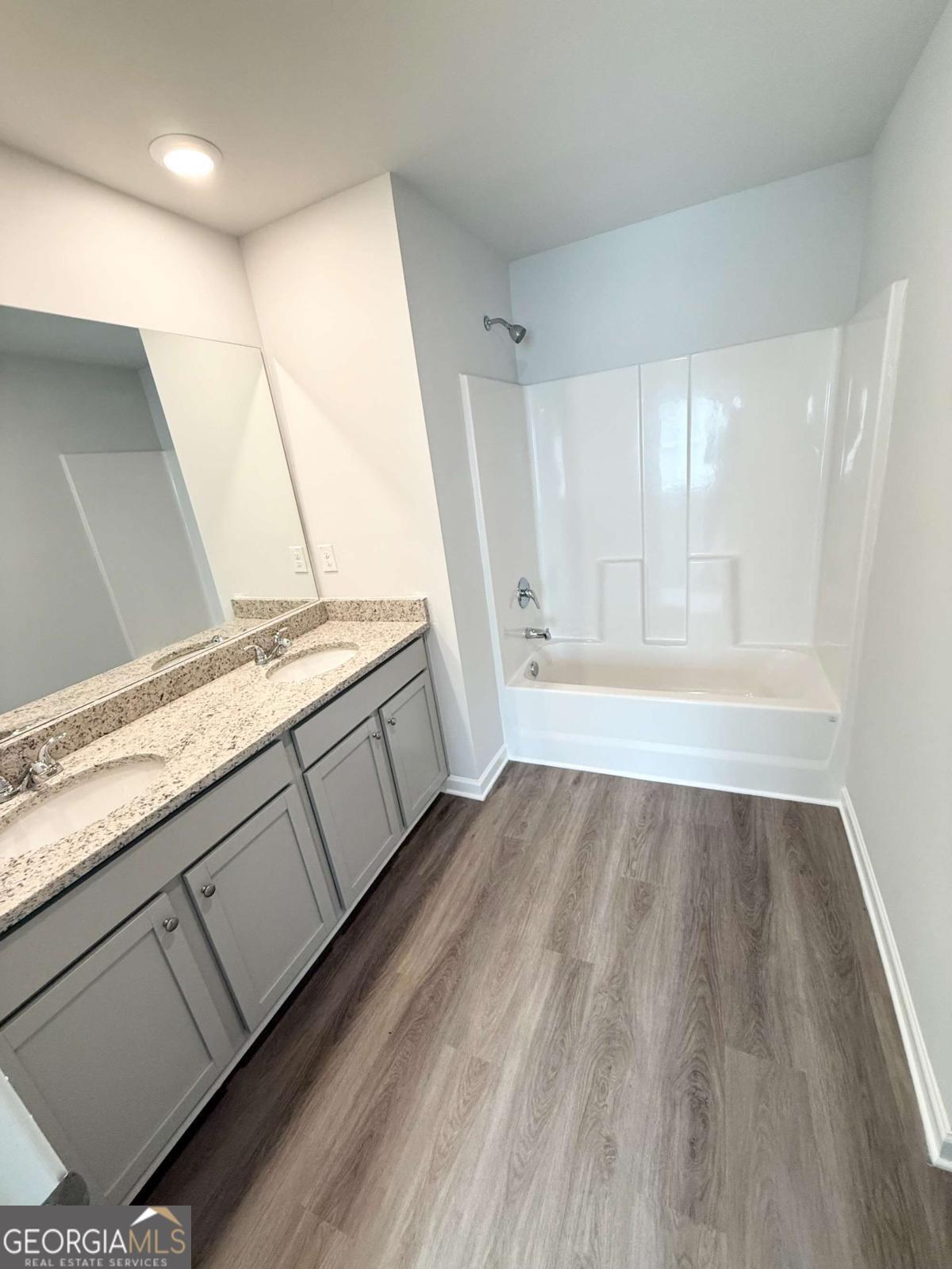 245 Oakwood DR NW LOT 33