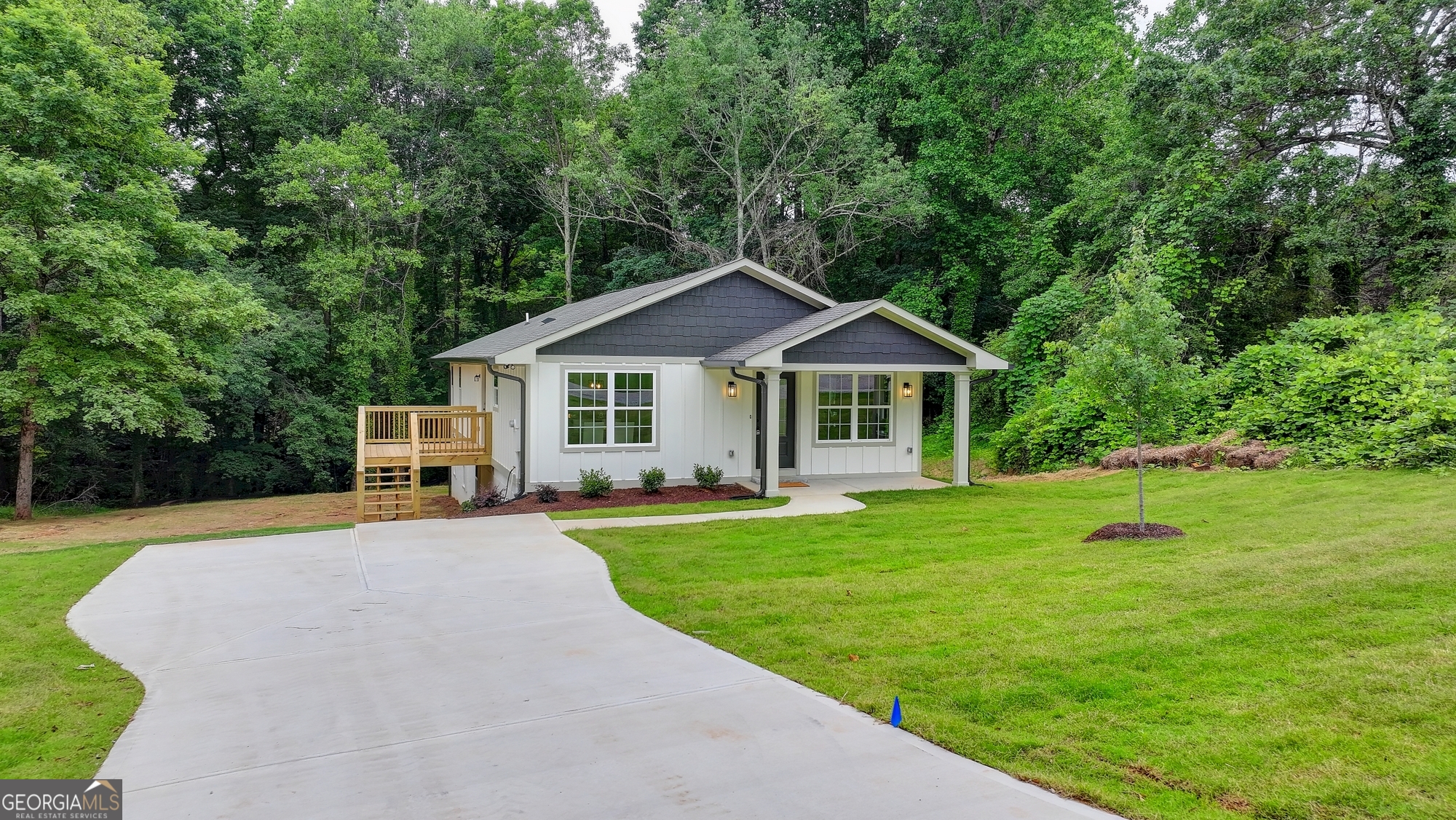 5371 WG Robinson RD