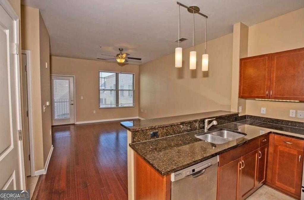 Photo of 870 Mayson Turner Road #1309, Atlanta, GA 30314 (MLS # 10693456)