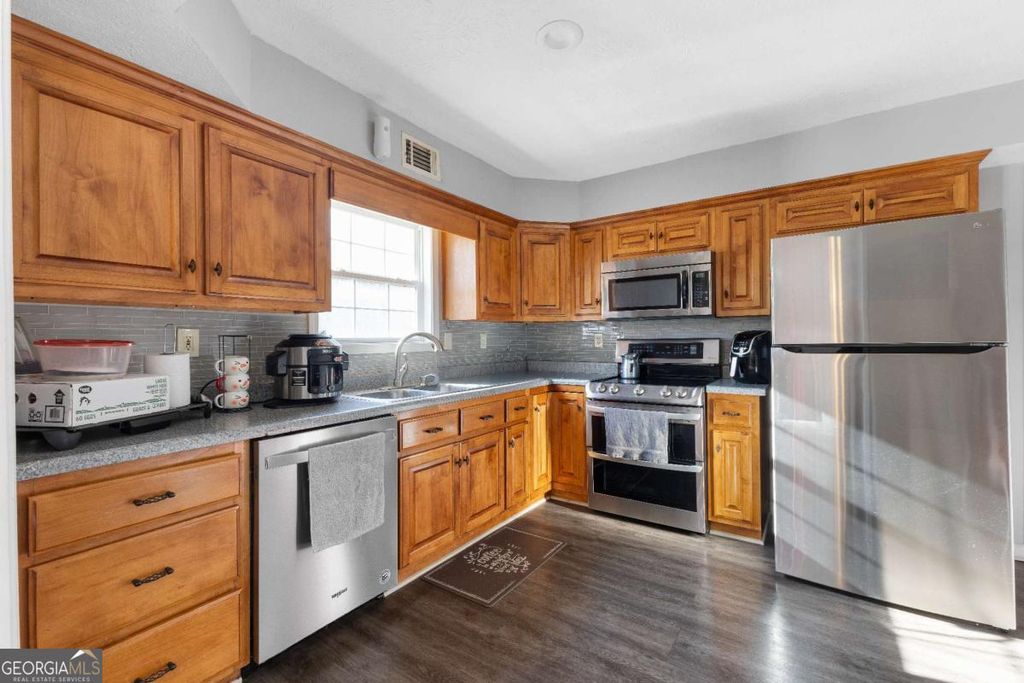 Photo of 284 Oak Ridge, Auburn, GA 30011 (MLS # 10671314)