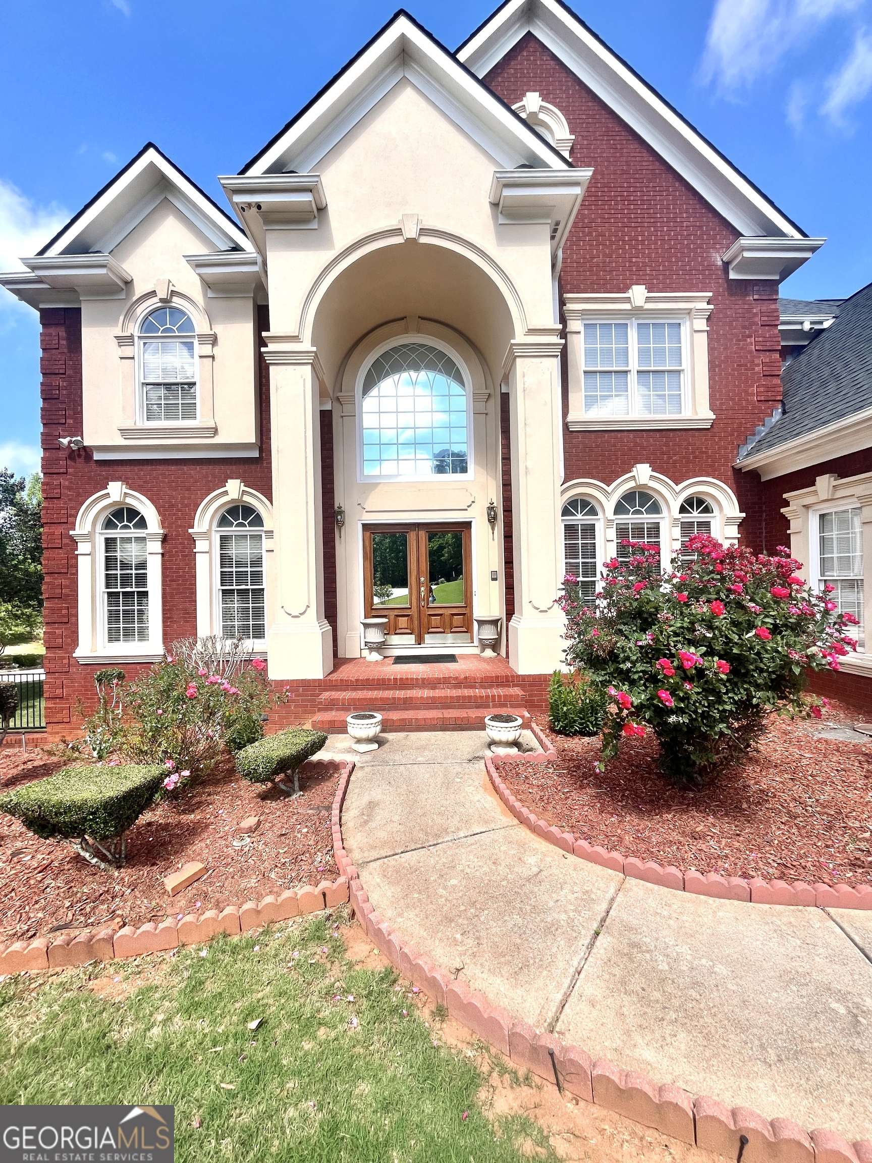 215 Fox Glove DR