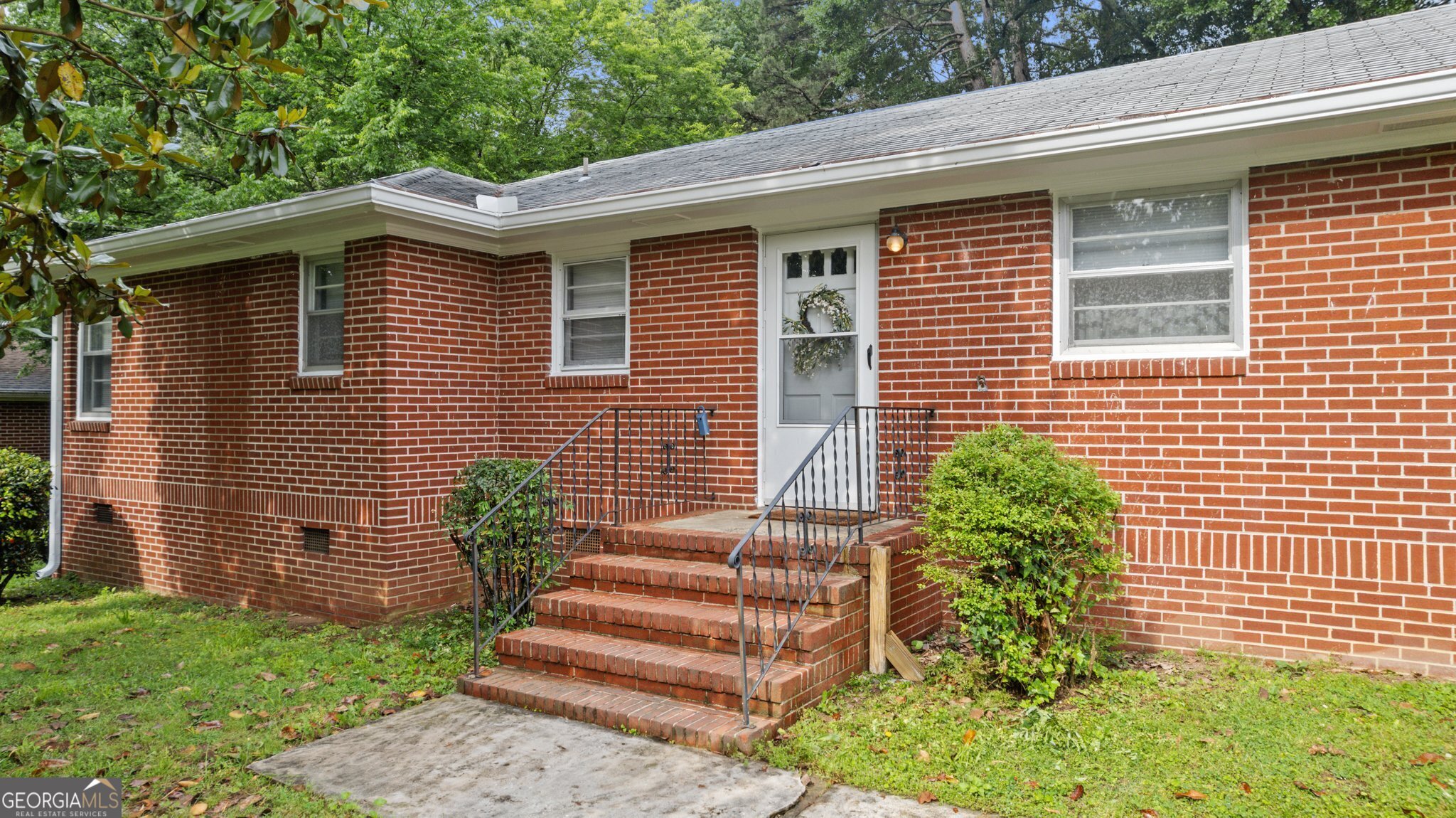 216 Coosawattee AVE SW