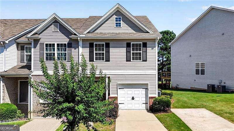 Photo of 4688 Beacon Ridge Lane, Flowery Branch, GA 30542 (MLS # 10831247)