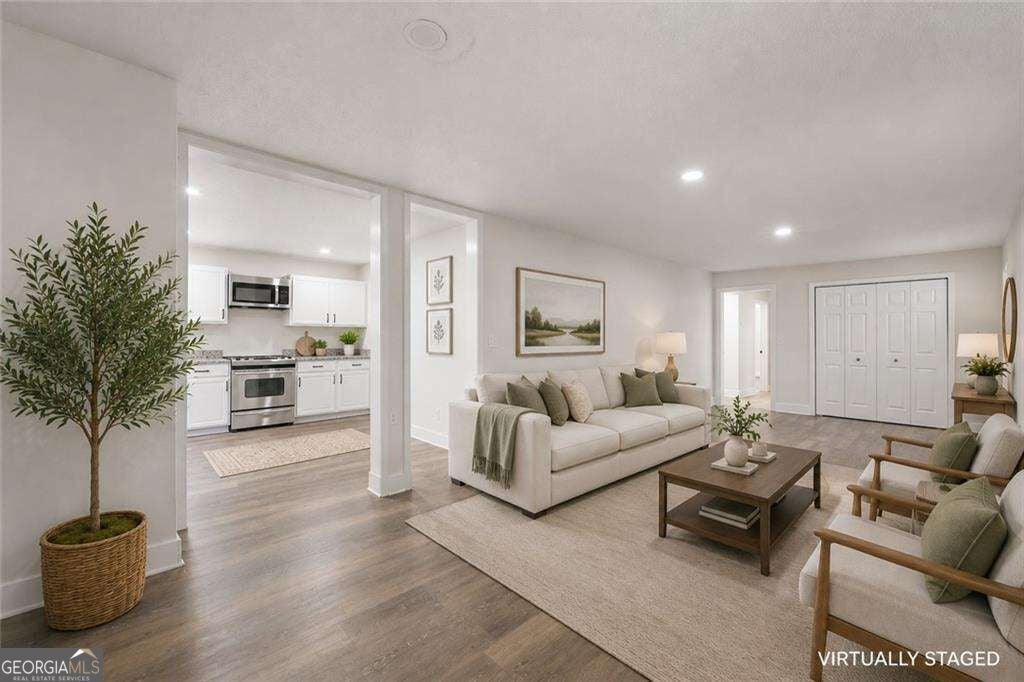 Photo of 4755 Kent Rd, Atlanta, GA 30337 (MLS # 10868934)
