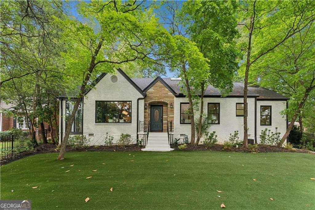 Photo of 1637 Lenox Road NE, Atlanta, GA 30306 (MLS # 10753982)