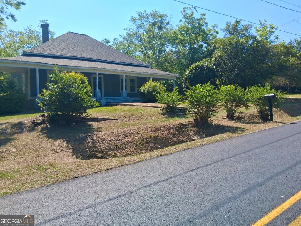 Photo of 158 Bowen Street, Abbeville, GA 31001 (MLS # 10741852)