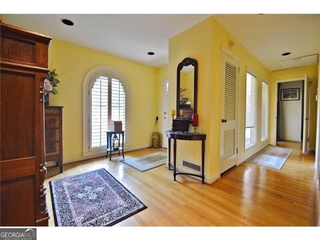 Photo of 6328 Cherry Tree Lane, Atlanta, GA 30328 (MLS # 10771897)