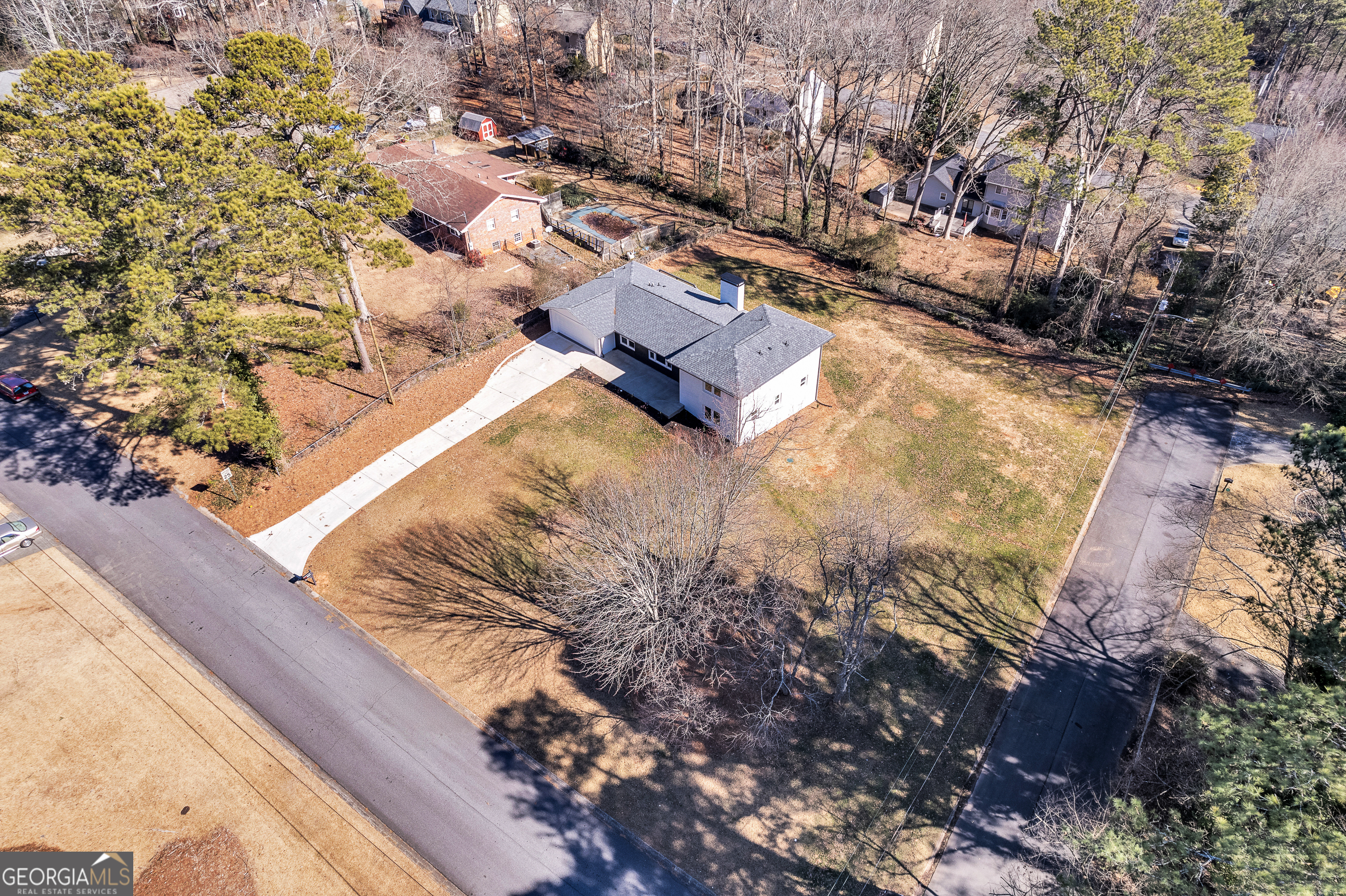 HOLLY HILLS ESTATES - Residential