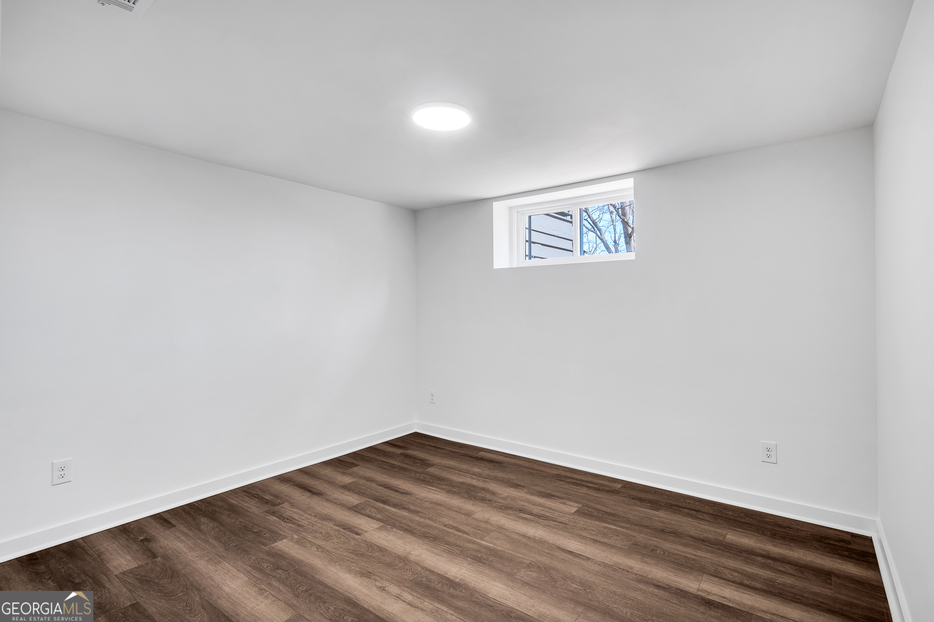 HOLLY HILLS ESTATES - Residential