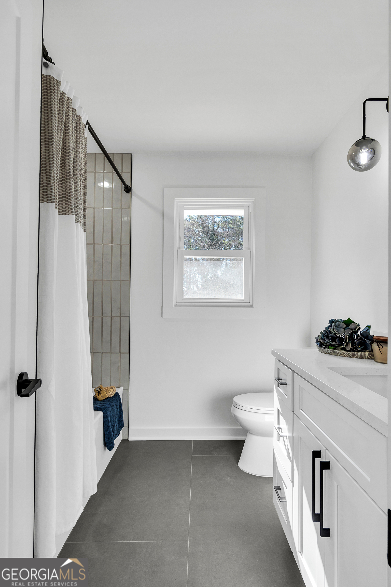 HOLLY HILLS ESTATES - Residential