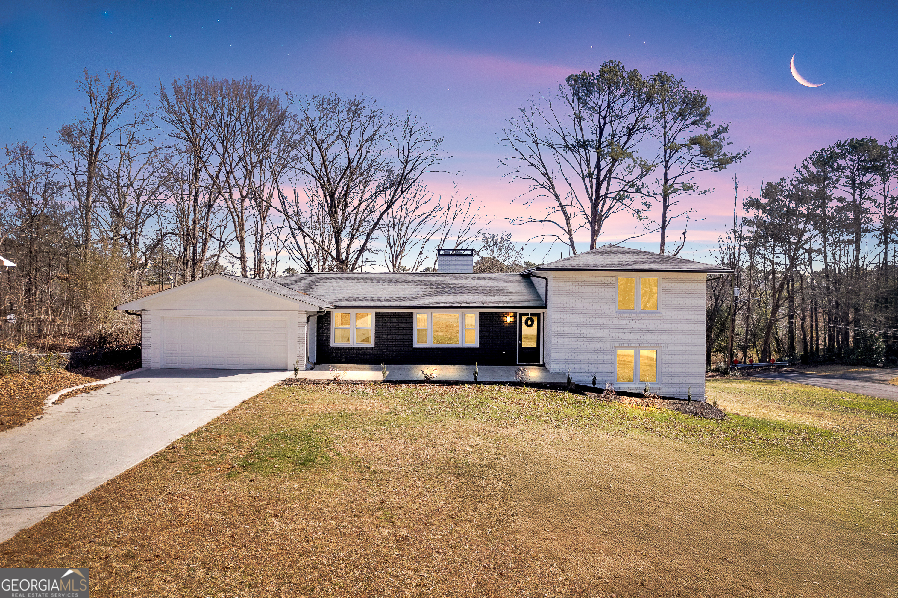 HOLLY HILLS ESTATES - Residential
