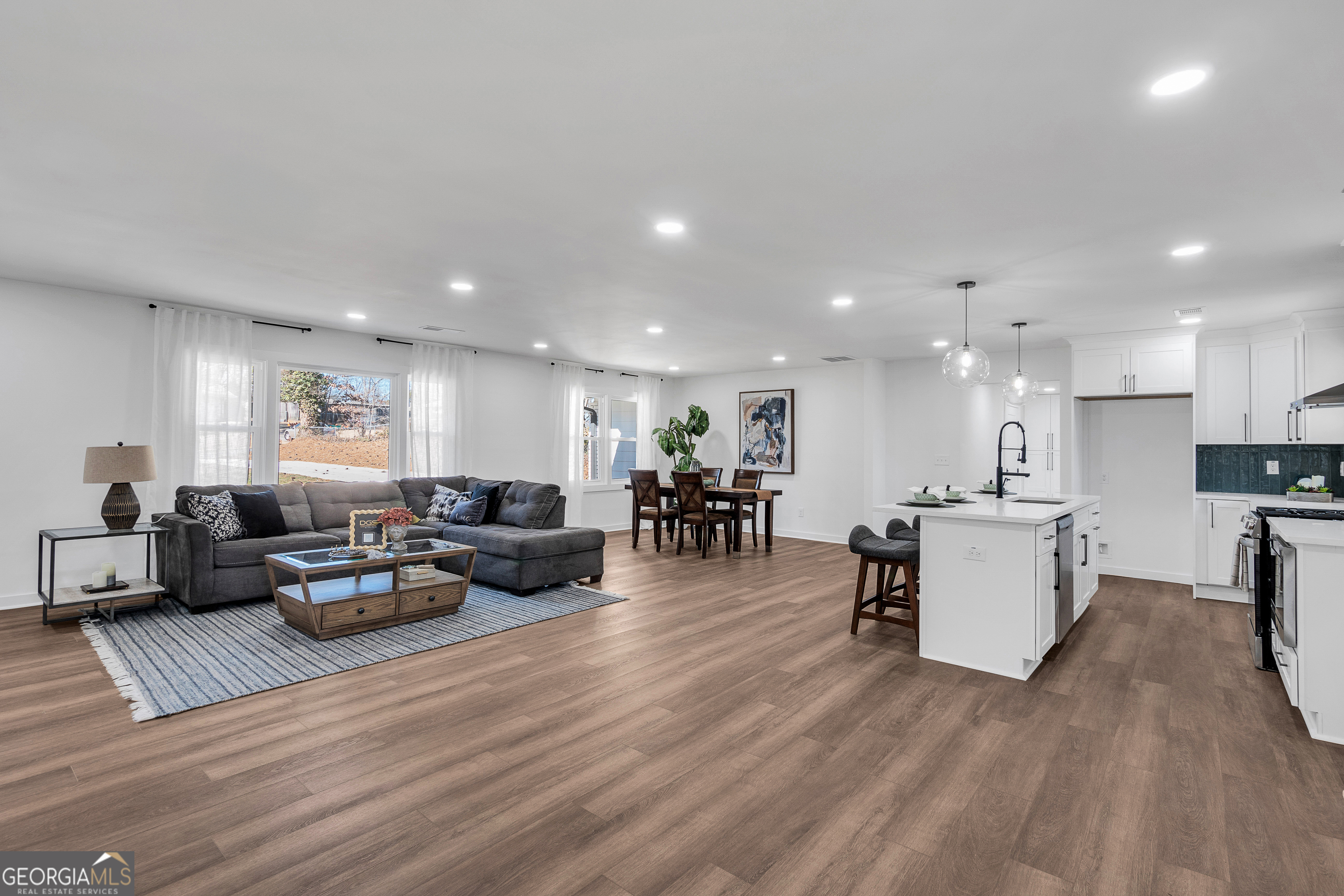 HOLLY HILLS ESTATES - Residential