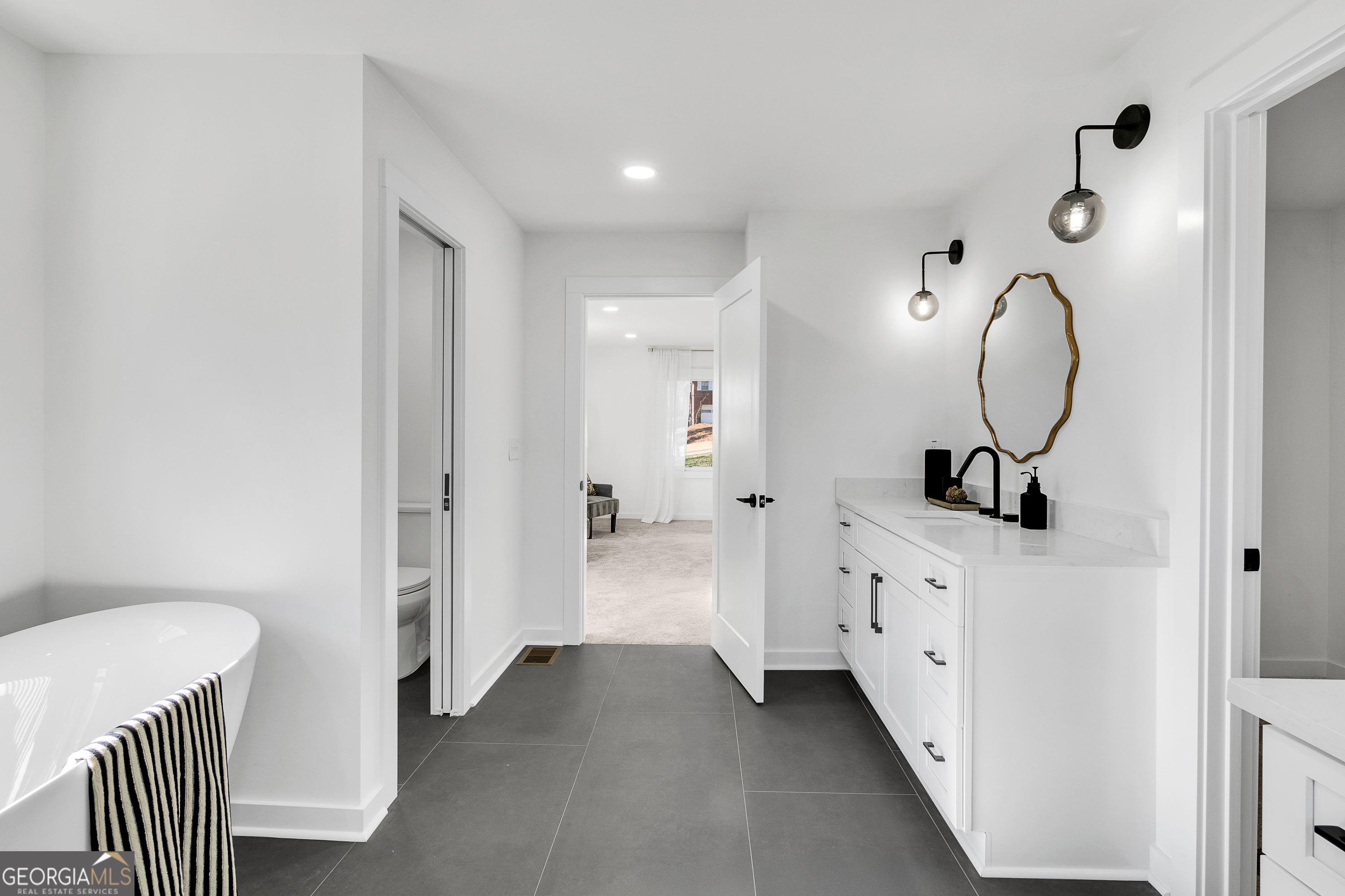 HOLLY HILLS ESTATES - Residential