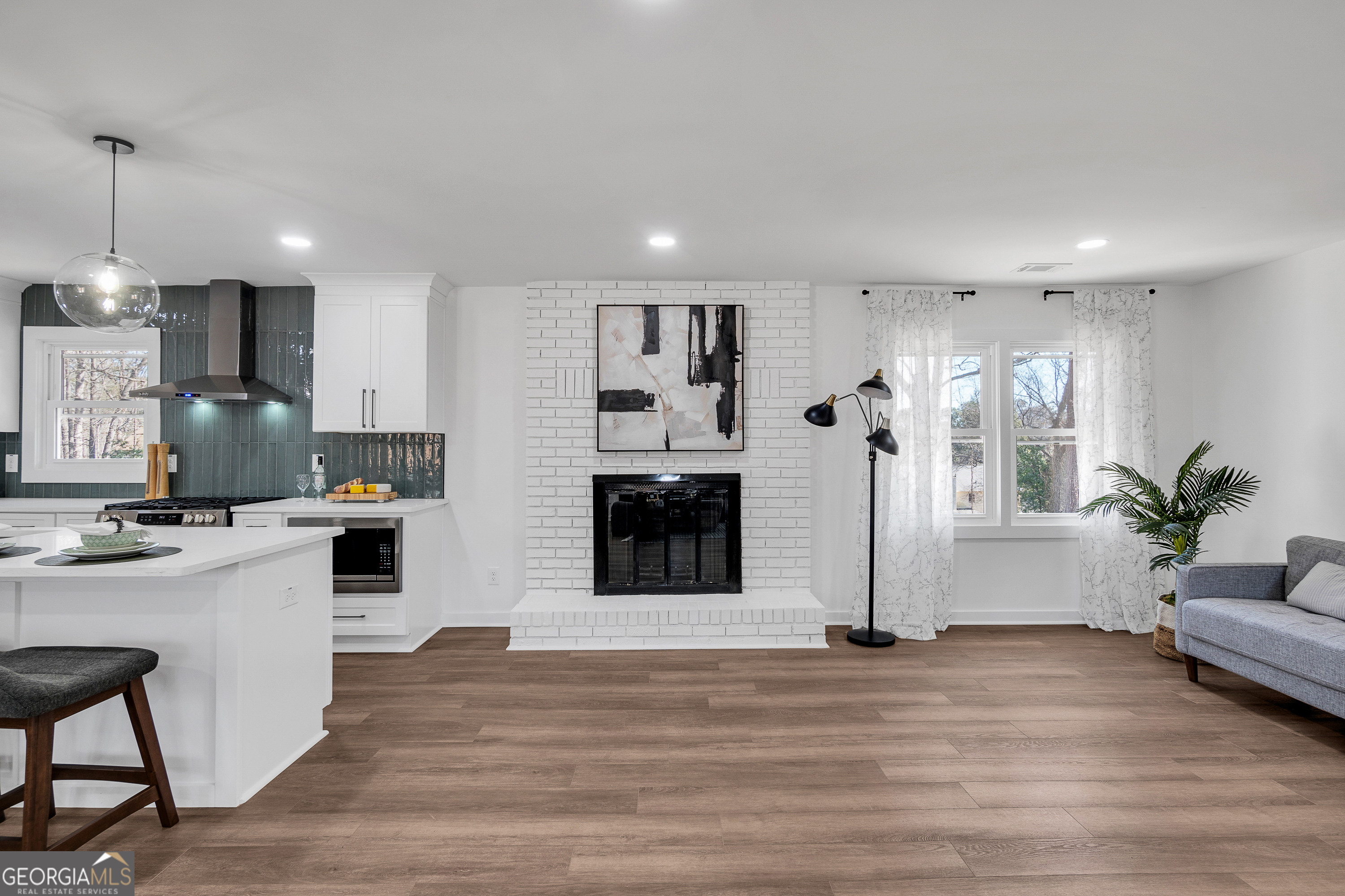 HOLLY HILLS ESTATES - Residential