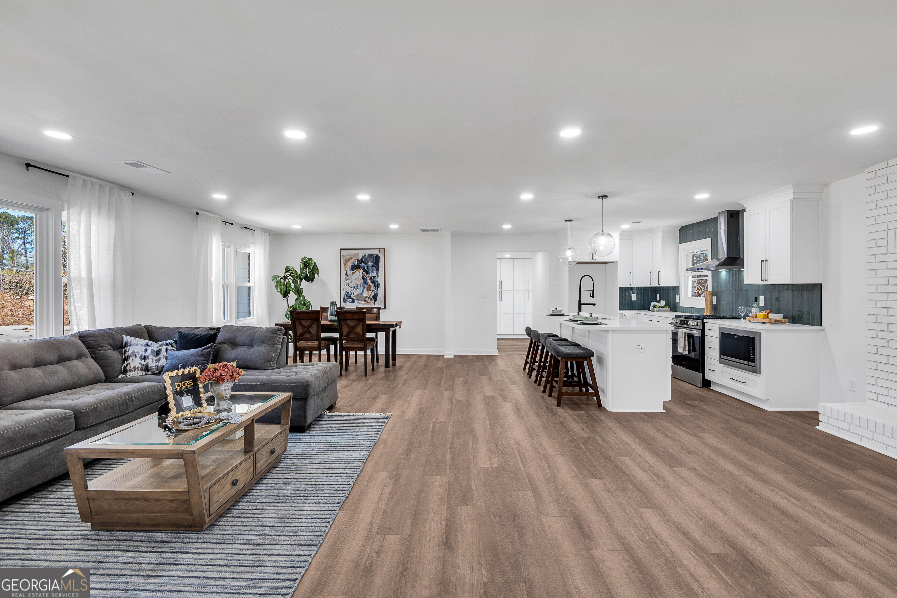 HOLLY HILLS ESTATES - Residential