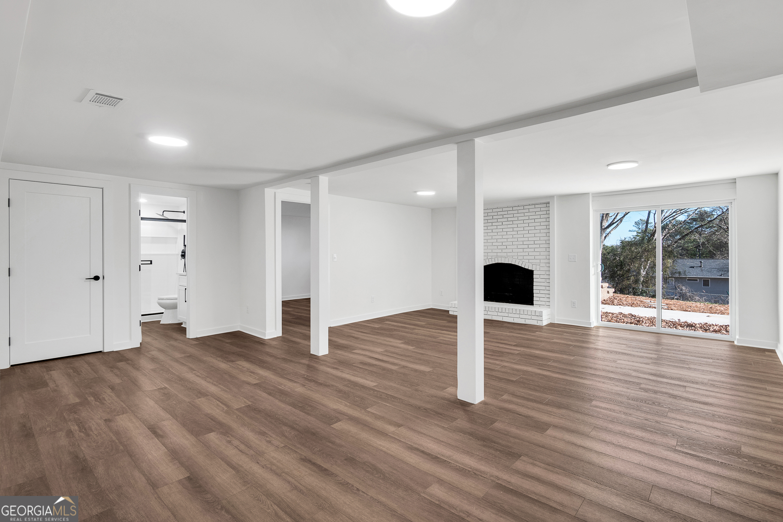 HOLLY HILLS ESTATES - Residential