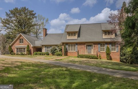 2265 Castle Lake DR Tyrone GA 30290