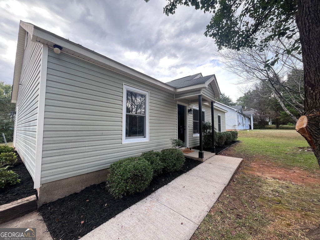 Photo of 31 Oak Street, Newnan, GA 30263 (MLS # 10866740)