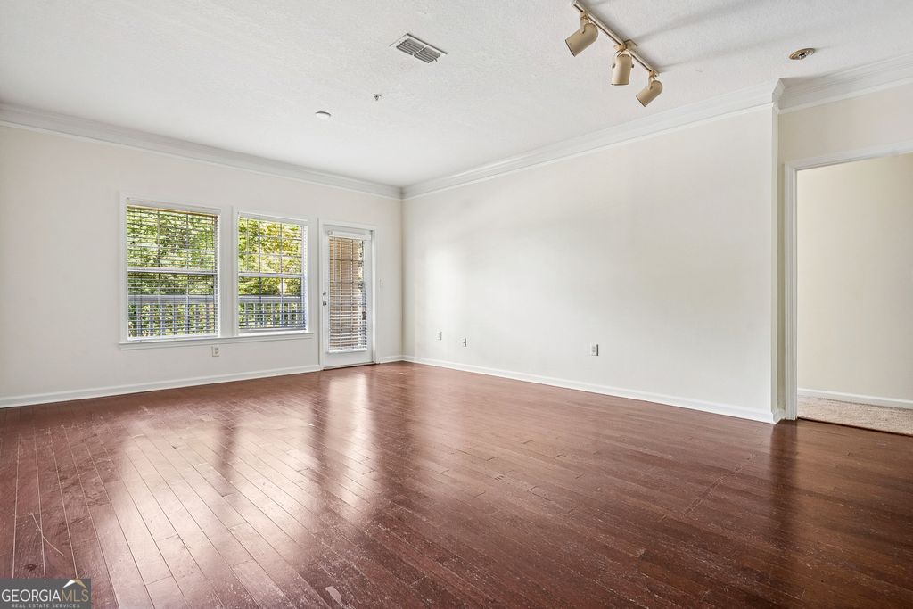 Photo of 2211 Westchester Ridge, Atlanta, GA 30329 (MLS # 10650658)