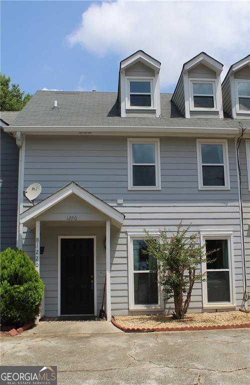 Welcome to this 2bd/2.5ba townhouse in Kennesaw Trace Community. Roommate floor plan, each bedroom has its own bathroom. Updated kitchen. Brand New AC and energy efficient windows. Laminate flooring throughout the whole house. No Carpet. Fenced backyard. Convenient location, minutes to Kennesaw Downtown, KSU, I75, Shopping and Restaurants. Requirements: 630+ credit score, monthly income is 3x of current rent, clean rental/background history. Tenant occupied, Appointment only. Available date: 8/1.