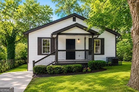 Photo of 1149 Ira Street SW, Atlanta, GA 30310 (MLS # 10812096)