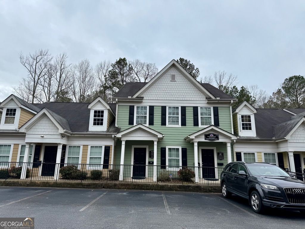 Photo of 500 W Lanier Avenue, Fayetteville, GA 30214 (MLS # 10700013)