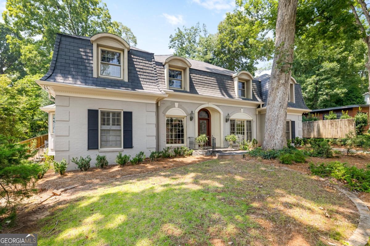 885 Glenwood DR