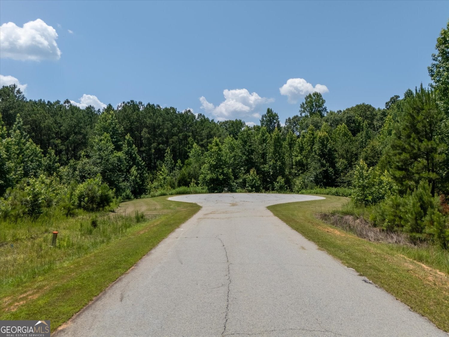 1217 Edge LN
