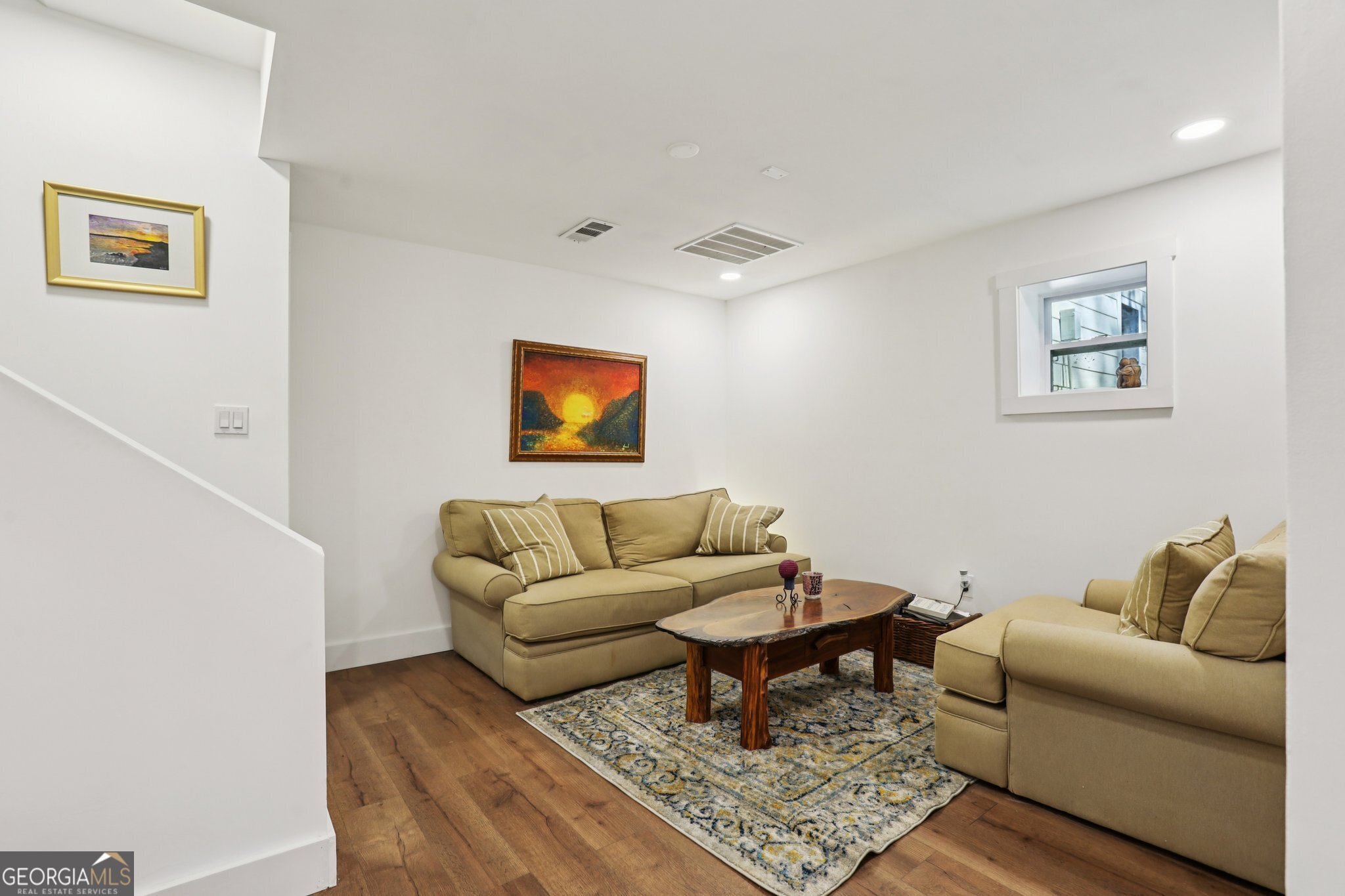 15 Perthshire DR