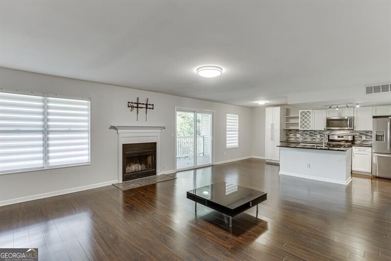 Hederson Place - Residential