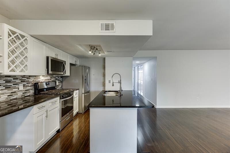 Hederson Place - Residential