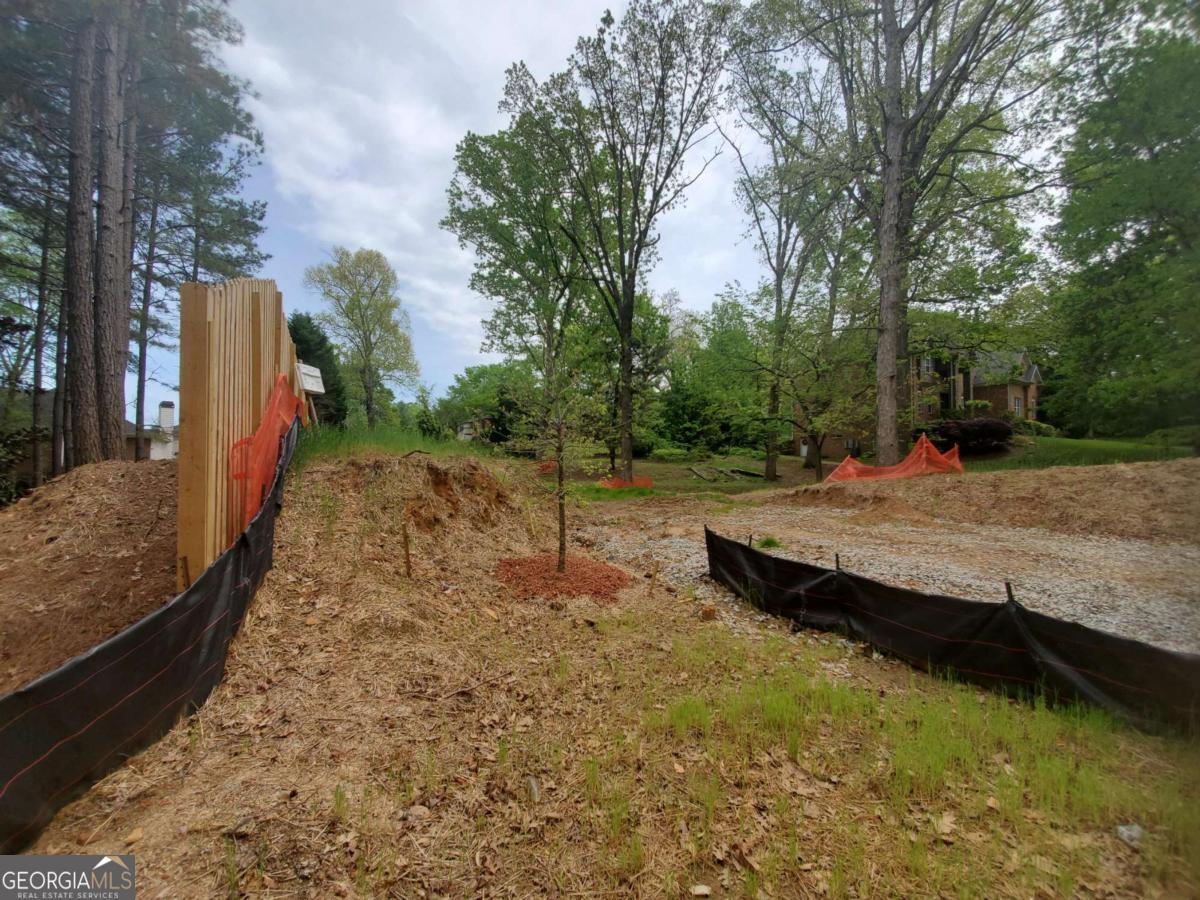 1206 Windsor PKWY NE