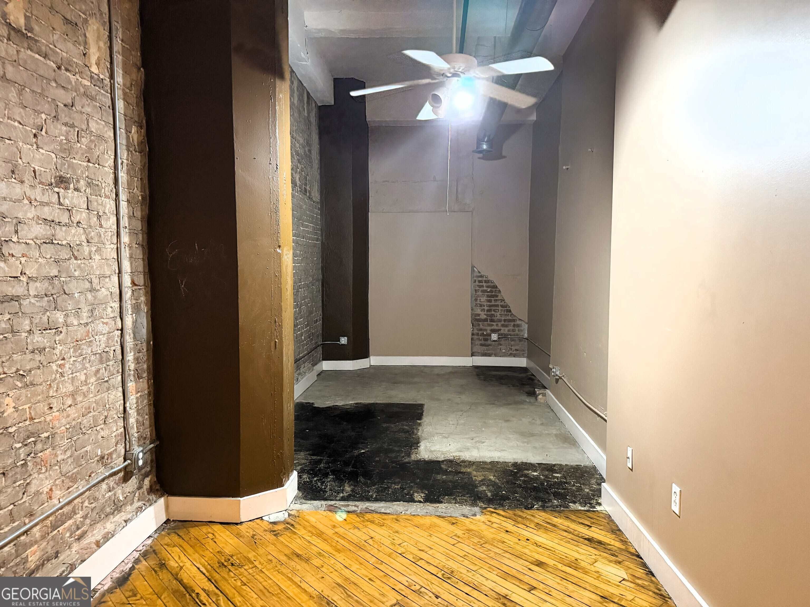 87 Peachtree ST SW APT 304