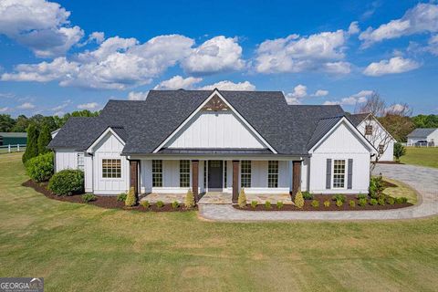 A home in Newnan